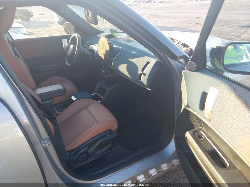 2025 Mini Countryman VIN WMZ23GA08S7P84364 IAAI salvage auction — FRONT END, Wait Title, sold $11,075 on 2026-08-17 (photo 5)