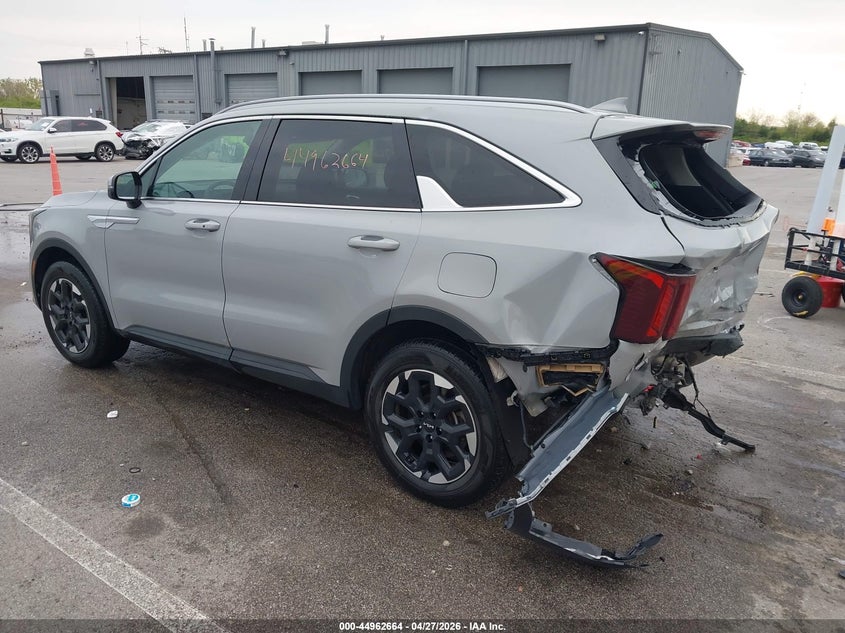 2025 Kia Sorento VIN 5XYRL4JC2SG310226 IAAI salvage auction — REAR END, Salvage (Indiana), sold $5,600 on 2026-07-10 (photo 3)