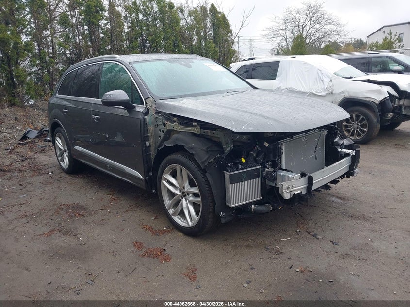 2025 Audi Q7 VIN WA1LVBF74SD029750 IAAI salvage auction — FRONT END, Salvage (Rhode Island), sold $21,000 on 2026-07-30 (photo 1)