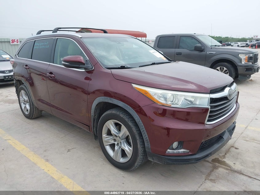 2015 Toyota Highlander VIN 5TDDKRFH0FS141797 IAAI salvage auction — REAR END, Original (Texas), sold $8,300 on 2026-07-13 (photo 1)