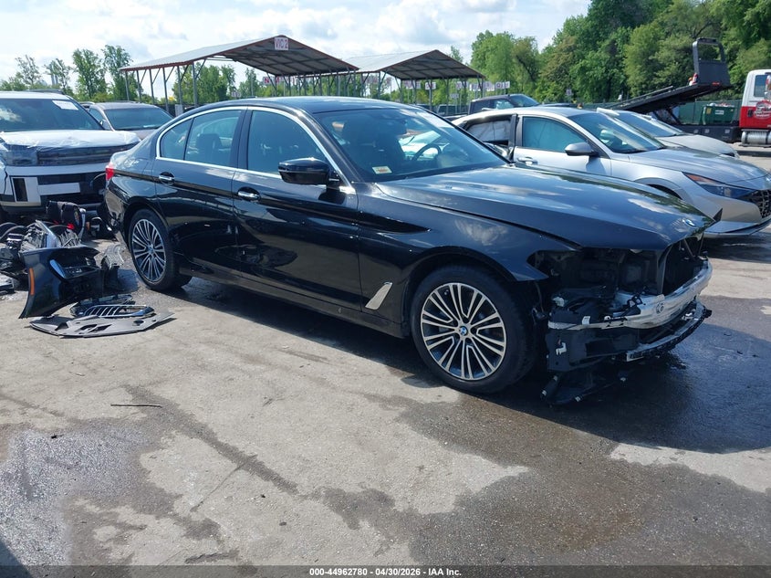 2018 BMW 5er VIN WBAJE7C59JWC56271 — IAAI salvage auction photo