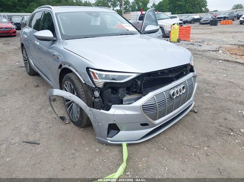 2019 Audi E-tron VIN WA1VABGE8KB011149 IAAI salvage auction — FRONT END, Wait Title, sold $15,200 on 2026-07-22 (photo 6)