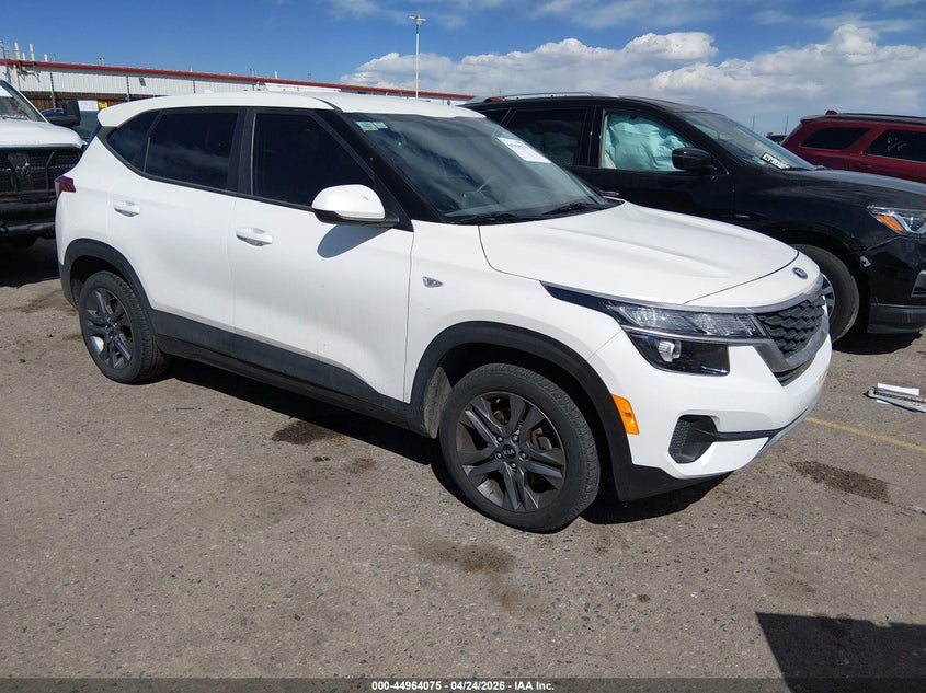 2021 Kia Seltos VIN KNDEPCAA1M7130425 — IAAI salvage auction photo