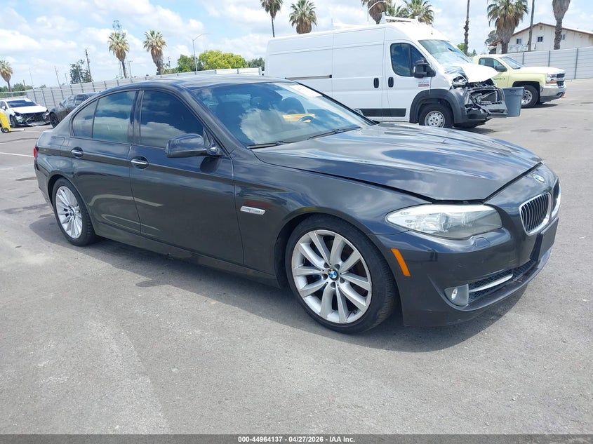 2011 BMW 5er VIN WBAFR7C50BC603786 IAAI salvage auction — LEFT SIDE, Junk (California), sold $475 on 2026-08-04 (photo 1)