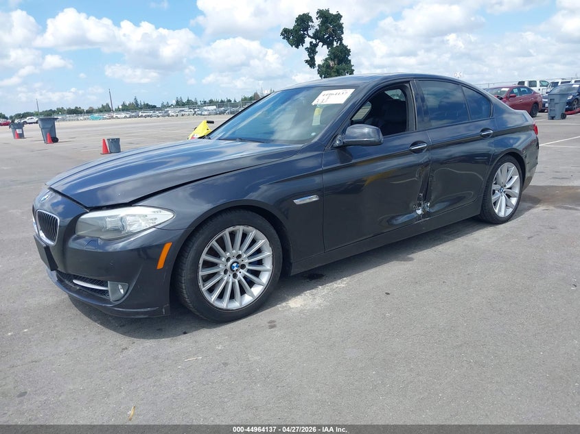2011 BMW 5er VIN WBAFR7C50BC603786 IAAI salvage auction — LEFT SIDE, Junk (California), sold $475 on 2026-08-04 (photo 2)