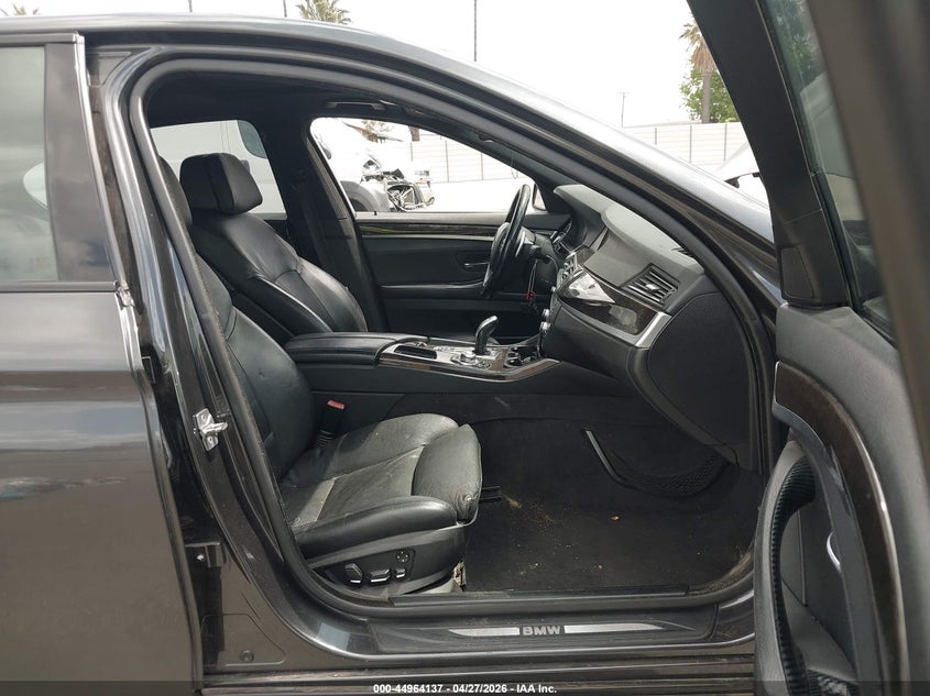 2011 BMW 5er VIN WBAFR7C50BC603786 IAAI salvage auction — LEFT SIDE, Junk (California), sold $475 on 2026-08-04 (photo 5)