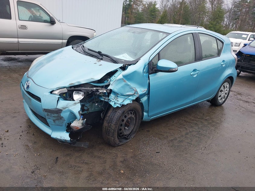 2014 Toyota Prius c VIN JTDKDTB36E1070481 IAAI salvage auction — LEFT FRONT, Clear (Massachusetts), sold $750 on 2026-07-24 (photo 2)