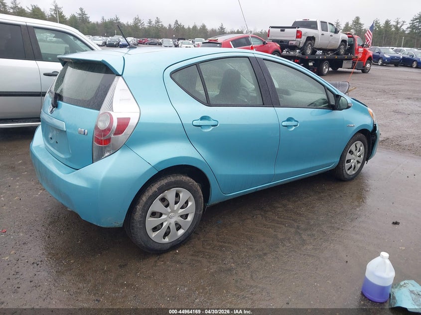 2014 Toyota Prius c VIN JTDKDTB36E1070481 IAAI salvage auction — LEFT FRONT, Clear (Massachusetts), sold $750 on 2026-07-24 (photo 4)