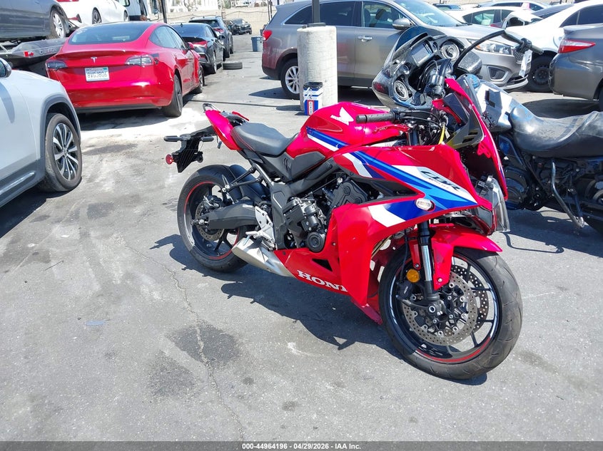 2025 Honda Cbr VIN MLHRH1552S5100971 IAAI salvage auction — FRONT END, Salvage Certificate (California), sold $1,100 on 2026-07-24 (photo 8)