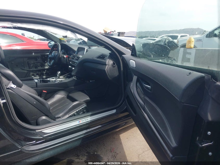 2014 BMW M6 VIN WBSLX9C54ED160511 IAAI salvage auction — RIGHT FRONT, Salvage Title, sold $3,200 on 2026-07-28 (photo 5)