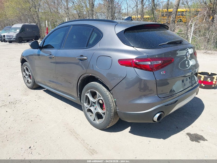 2018 Alfa romeo Stelvio VIN ZASFAKPN8J7B80784 IAAI salvage auction — FRONT END, Salvage (Rhode Island), sold $4,450 on 2026-07-07 (photo 3)