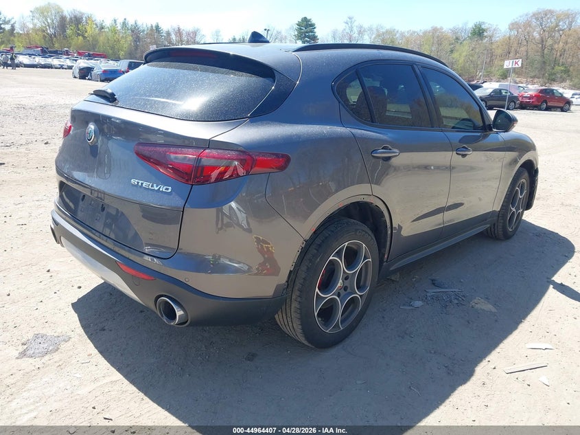 2018 Alfa romeo Stelvio VIN ZASFAKPN8J7B80784 IAAI salvage auction — FRONT END, Salvage (Rhode Island), sold $4,450 on 2026-07-07 (photo 4)