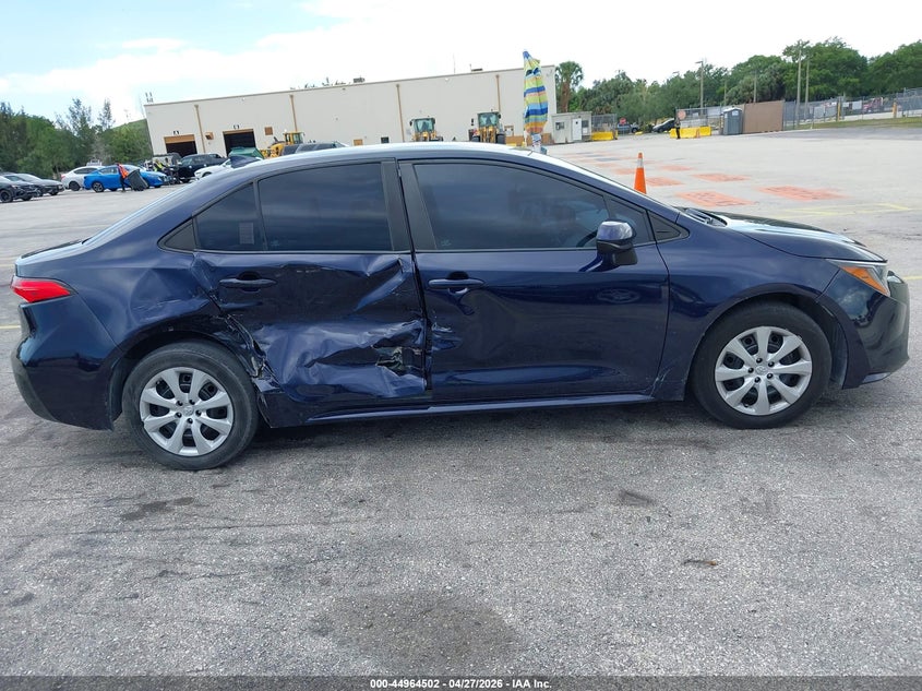 2022 Toyota Corolla VIN 5YFEPMAE8NP343820 IAAI salvage auction — RIGHT SIDE, Salvage Title, sold $3,550 on 2026-07-16 (photo 6)