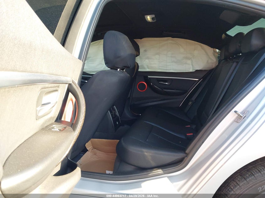 2017 BMW 3er VIN WBA8D9G56HNU58702 IAAI salvage auction — RIGHT FRONT, Salvage Title, sold $500 on 2026-07-31 (photo 8)