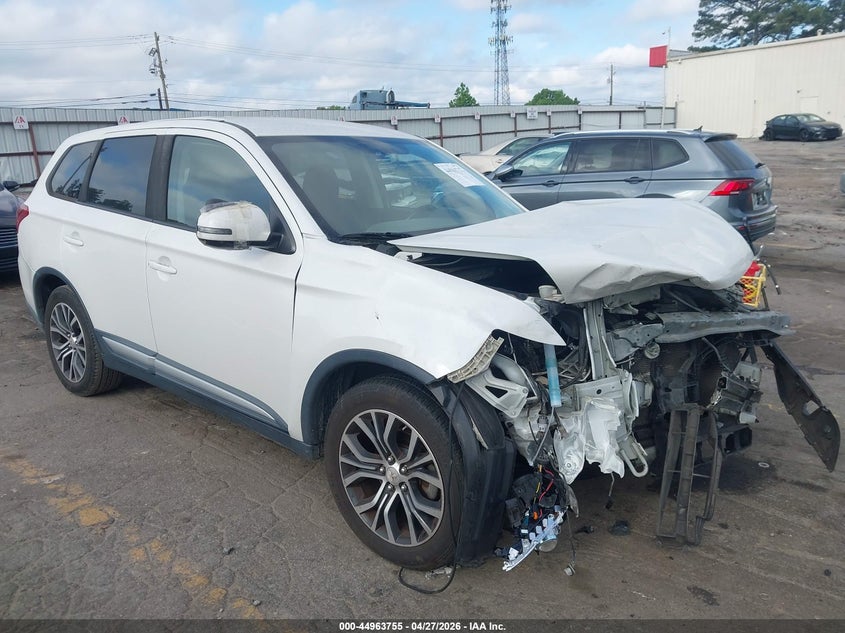 2017 Mitsubishi Outlander VIN JA4AD3A39HZ023202 IAAI salvage auction — LEFT FRONT, Salvage Title, sold $900 on 2026-07-29 (photo 6)