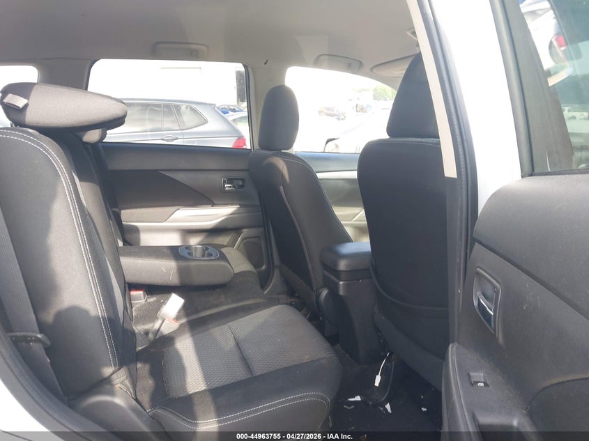 2017 Mitsubishi Outlander VIN JA4AD3A39HZ023202 IAAI salvage auction — LEFT FRONT, Salvage Title, sold $900 on 2026-07-29 (photo 8)