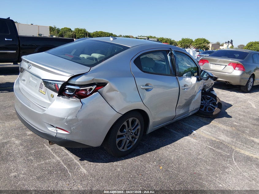 2019 Toyota Yaris VIN 3MYDLBYVXKY515375 IAAI salvage auction — SIDE, Wait Title, sold $750 on 2026-07-10 (photo 4)