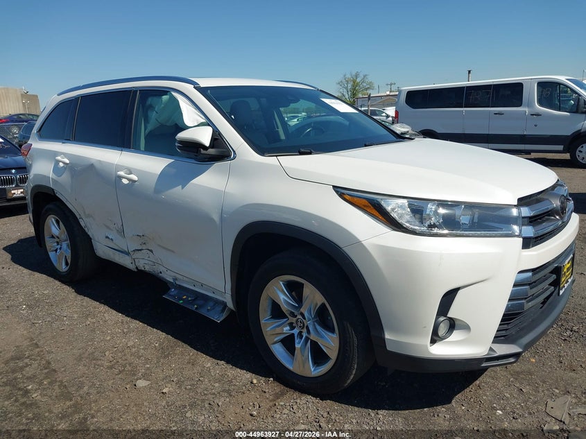 2017 Toyota Highlander VIN 5TDDZRFH7HS402759 IAAI salvage auction — FRONT END, Salvage Title, sold $8,400 on 2026-07-29 (photo 6)