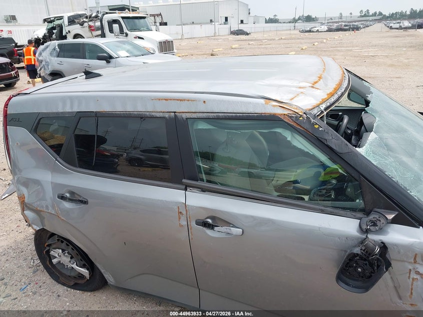 2022 Kia Soul VIN KNDJ23AU7N7831186 IAAI salvage auction — ROLLOVER, Wait Title, sold $950 on 2026-07-16 (photo 6)