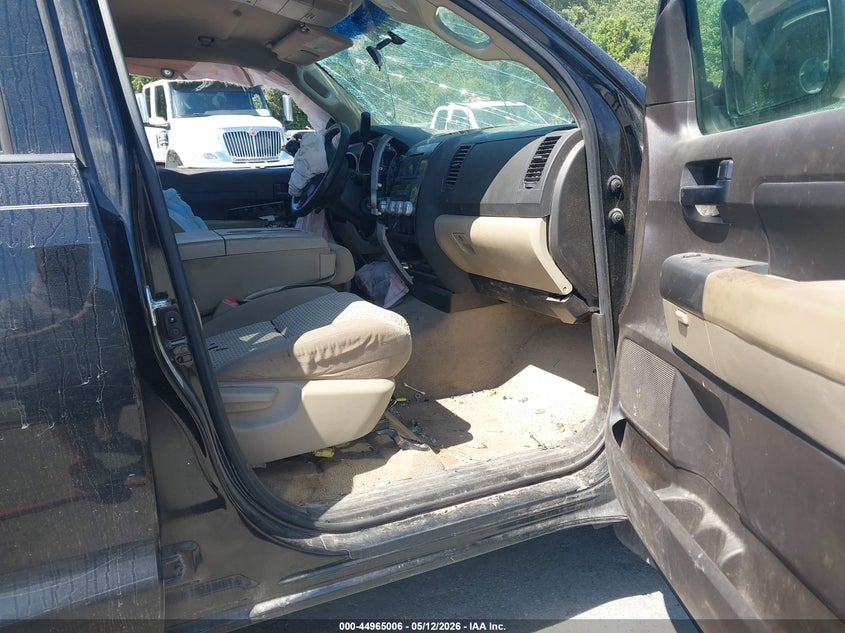 2011 Toyota Tundra VIN 5TFDM5F17BX019495 IAAI salvage auction — LEFT SIDE, Salvage (North Carolina), sold $1,900 on 2026-07-16 (photo 5)