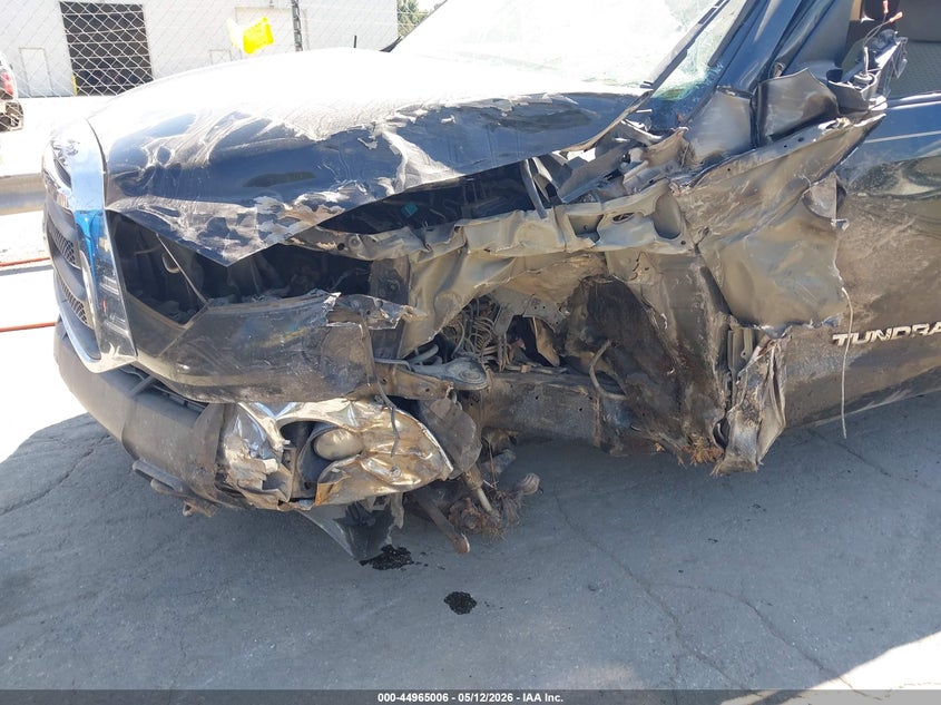 2011 Toyota Tundra VIN 5TFDM5F17BX019495 IAAI salvage auction — LEFT SIDE, Salvage (North Carolina), sold $1,900 on 2026-07-16 (photo 6)