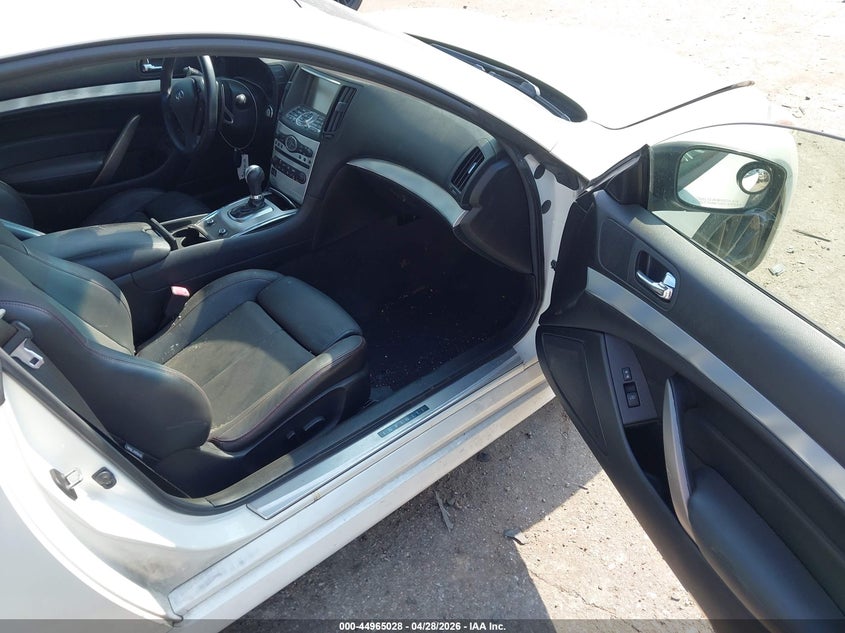 2015 Infiniti Q60 VIN JN1CV6EK0FM870055 IAAI salvage auction — REAR END, Original (Texas), sold $3,900 on 2026-07-08 (photo 5)