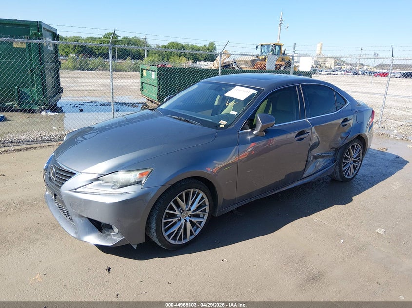 2014 Lexus Is VIN JTHBF1D27E5020490 IAAI salvage auction — SIDE, Salvage Title, sold $4,700 on 2026-07-14 (photo 2)