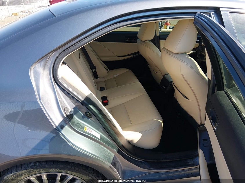 2014 Lexus Is VIN JTHBF1D27E5020490 IAAI salvage auction — SIDE, Salvage Title, sold $4,700 on 2026-07-14 (photo 8)