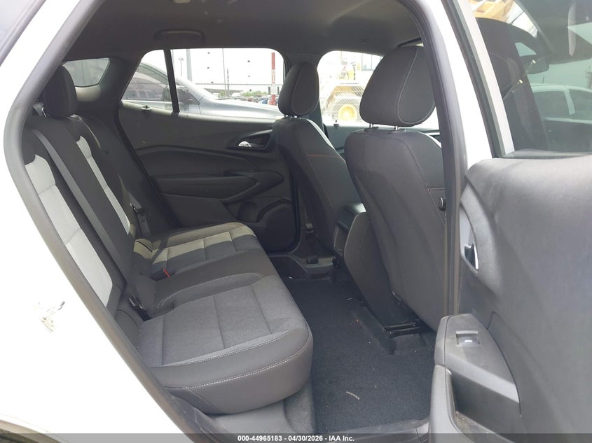 2024 Chevrolet Trax VIN KL77LGE27RC110562 IAAI salvage auction — FRONT & REAR, Salvage Title, sold $5,500 on 2026-07-21 (photo 8)