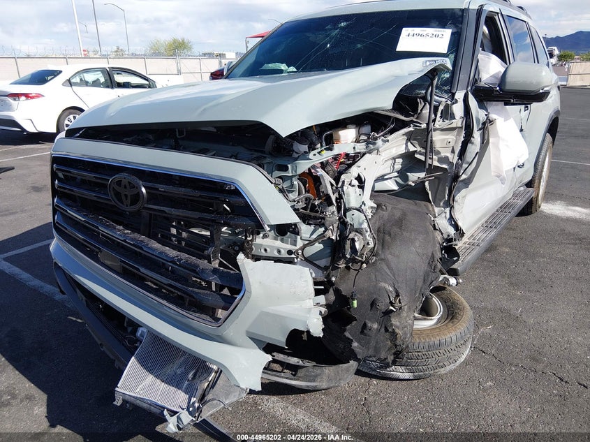 2025 Toyota Sequoia VIN 7SVAAABA1SX071043 IAAI salvage auction — FRONT END, Salvage Title, sold $21,600 on 2026-07-17 (photo 6)