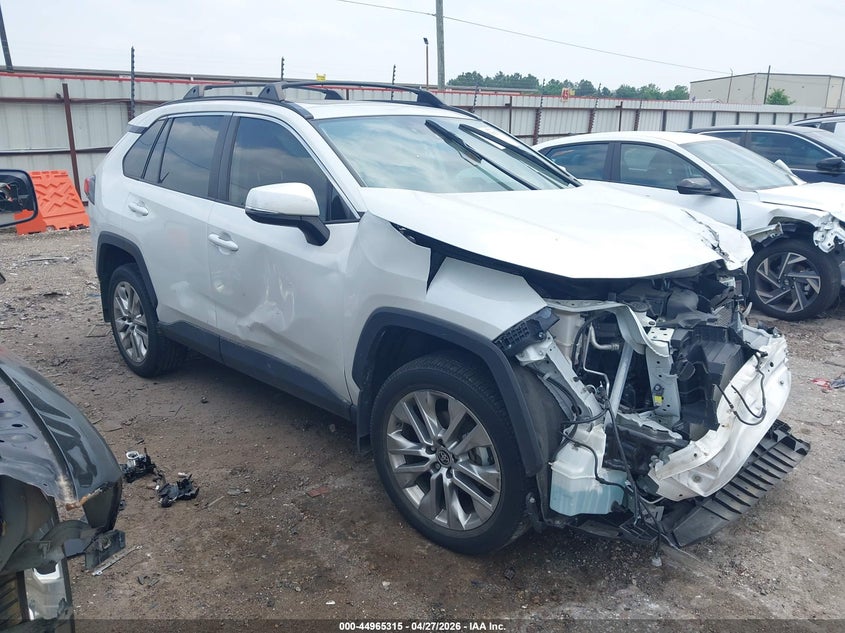 2024 Toyota Rav 4 VIN 2T3C1RFV7RW303996 IAAI salvage auction — FRONT END, Original (Texas), sold $7,400 on 2026-07-09 (photo 1)