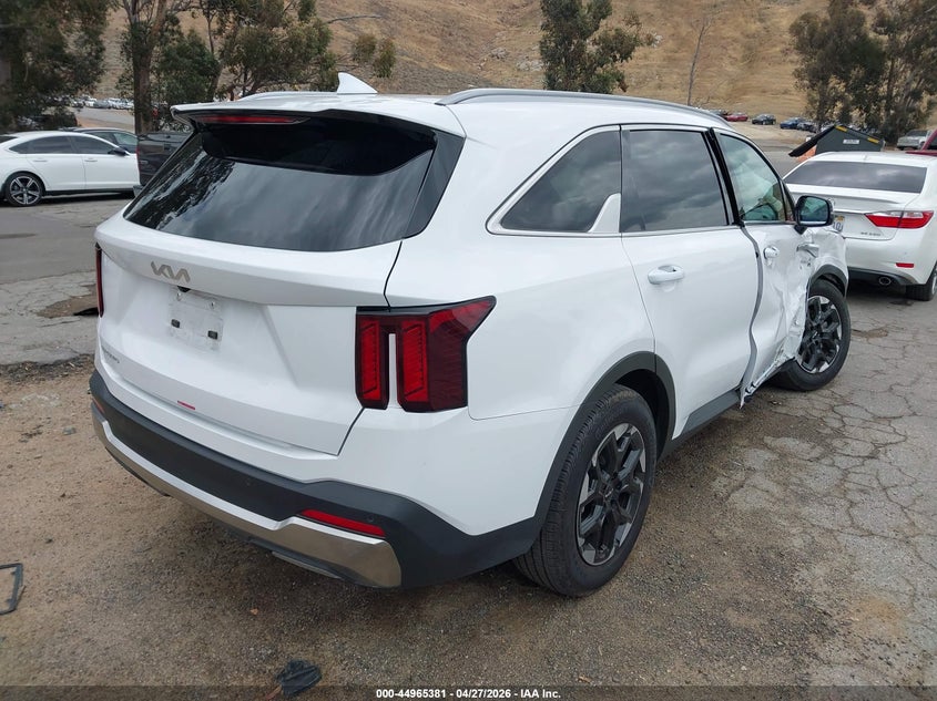 2025 Kia Sorento VIN 5XYRL4JC4SG396722 IAAI salvage auction — RIGHT SIDE, Salvage Title, sold $13,800 on 2026-07-07 (photo 4)