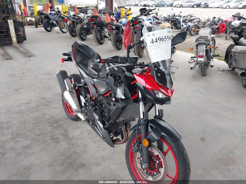 2025 Kawasaki Er VIN ML5ERGF1XSDA58307 IAAI salvage auction — RIGHT SIDE, Salvage Title, sold $1,025 on 2026-07-22 (photo 1)