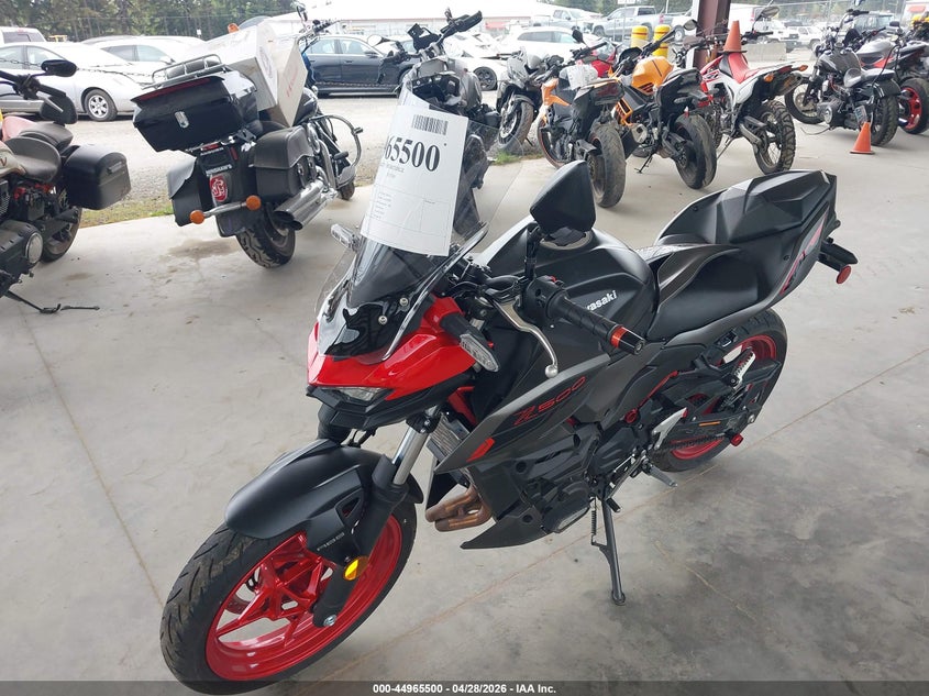 2025 Kawasaki Er VIN ML5ERGF1XSDA58307 IAAI salvage auction — RIGHT SIDE, Salvage Title, sold $1,025 on 2026-07-22 (photo 2)