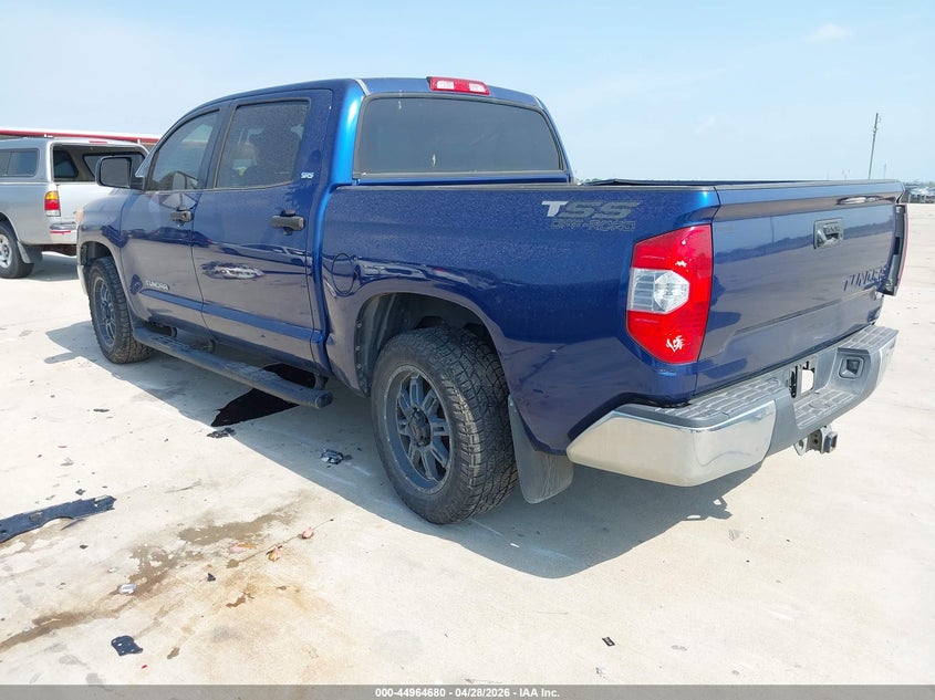 2015 Toyota Tundra VIN 5TFEM5F13FX085746 IAAI salvage auction — RIGHT SIDE, Salvage (Texas), sold $4,100 on 2026-08-01 (photo 3)