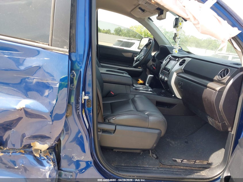 2015 Toyota Tundra VIN 5TFEM5F13FX085746 IAAI salvage auction — RIGHT SIDE, Salvage (Texas), sold $4,100 on 2026-08-01 (photo 5)