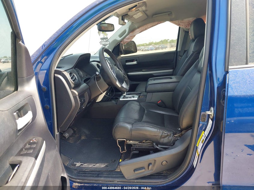 2015 Toyota Tundra VIN 5TFEM5F13FX085746 IAAI salvage auction — RIGHT SIDE, Salvage (Texas), sold $4,100 on 2026-08-01 (photo 8)