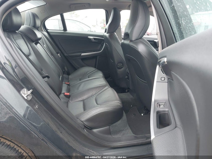 2014 Volvo S60 VIN YV1612FS6E2285272 IAAI salvage auction — REAR END, Salvage (Illinois), sold $1,750 on 2026-07-28 (photo 8)