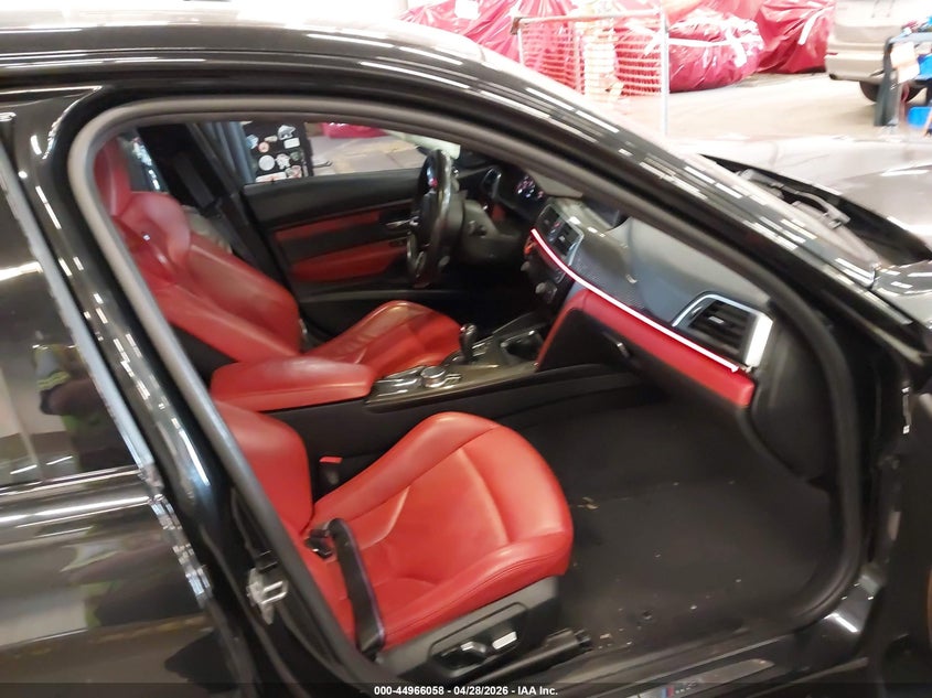 2018 BMW M3 VIN WBS8M9C52J5L71872 IAAI salvage auction — ROLLOVER, Salvage (Oregon), sold $10,550 on 2026-07-30 (photo 5)