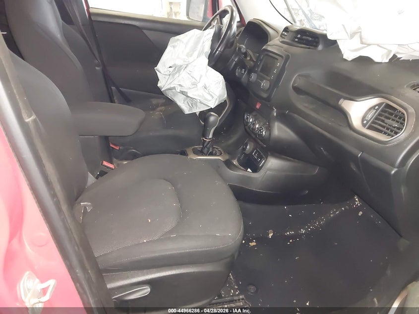 2017 Jeep Renegade VIN ZACCJBBB9HPE94661 IAAI salvage auction — RIGHT FRONT, Salvage (Oregon), sold $425 on 2026-07-30 (photo 5)
