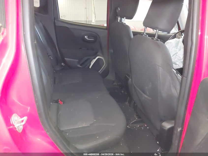 2017 Jeep Renegade VIN ZACCJBBB9HPE94661 IAAI salvage auction — RIGHT FRONT, Salvage (Oregon), sold $425 on 2026-07-30 (photo 8)