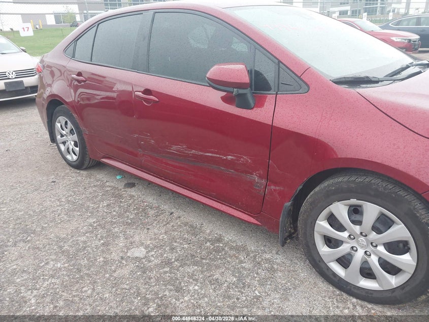 2022 Toyota Corolla VIN 5YFEPMAE7NP331769 IAAI salvage auction — SIDE, Original (Texas), sold $8,200 on 2026-07-09 (photo 6)