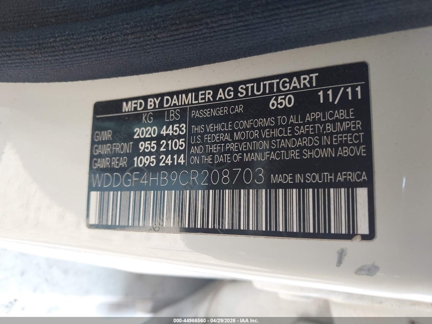 2012 Mercedes-benz C-klasse VIN WDDGF4HB9CR208703 IAAI salvage auction — NORMAL WEAR, Salvage (Texas), sold $175 on 2026-08-11 (photo 9)