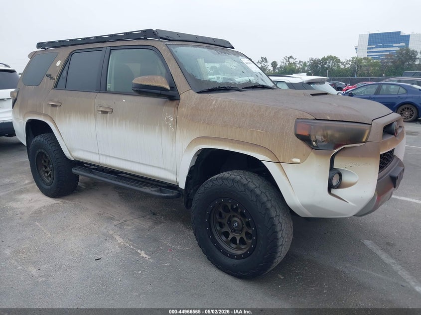 2019 Toyota 4runner VIN JTEBU5JR0K5666638 IAAI salvage auction — EXTERIOR BURN, Wait Title, sold $23,700 on 2026-07-16 (photo 1)