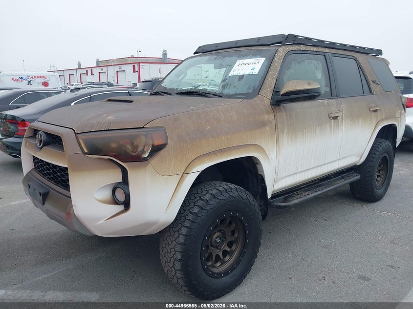 2019 Toyota 4runner VIN JTEBU5JR0K5666638 IAAI salvage auction — EXTERIOR BURN, Wait Title, sold $23,700 on 2026-07-16 (photo 2)