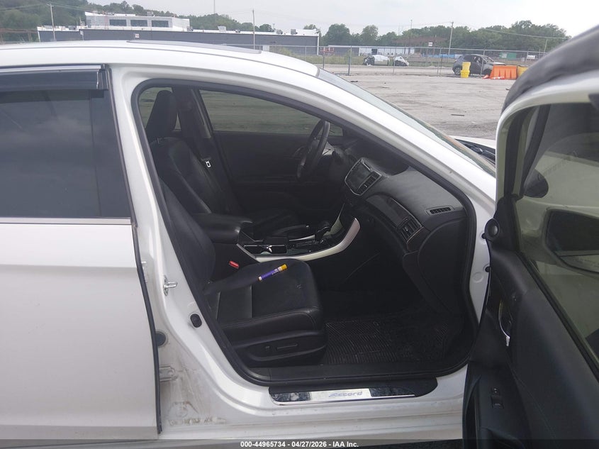 2017 Honda Accord VIN JHMCR6F7XHC014748 IAAI salvage auction — FRONT END, Salvage Title, sold $2,400 on 2026-07-25 (photo 5)
