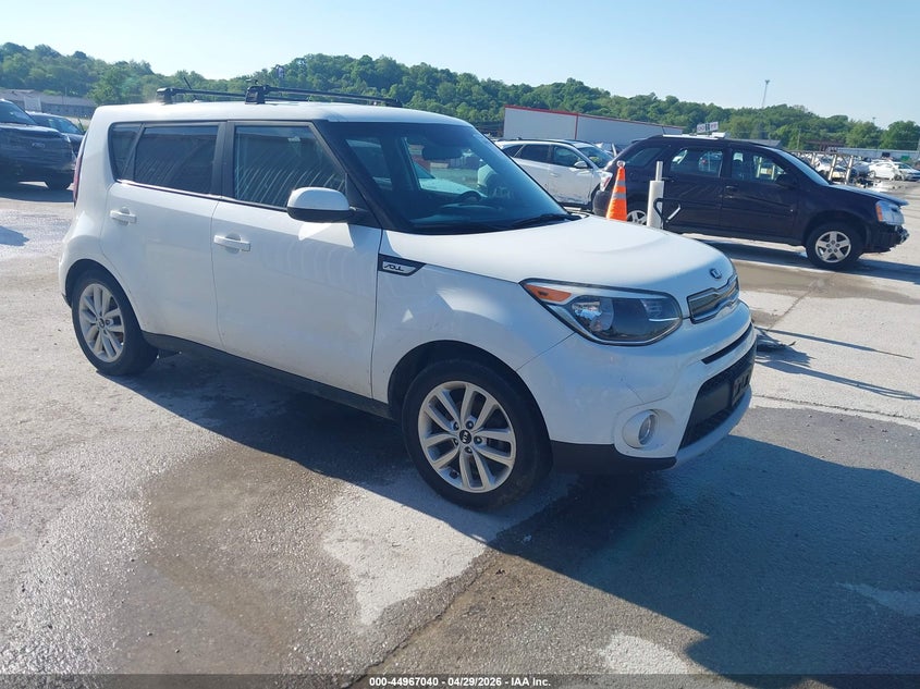 2019 Kia Soul VIN KNDJP3A57K7677116 IAAI salvage auction — LEFT FRONT, Salvage Title, sold $1,400 on 2026-07-14 (photo 1)