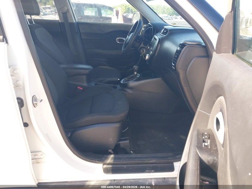 2019 Kia Soul VIN KNDJP3A57K7677116 IAAI salvage auction — LEFT FRONT, Salvage Title, sold $1,400 on 2026-07-14 (photo 5)