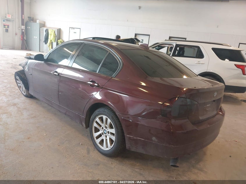 2007 BMW 3 series VIN WBAVA33507KX77687 IAAI salvage auction — Burn Engine, Clear (Michigan), sold $275 on 2026-07-07 (photo 3)