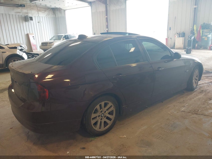 2007 BMW 3 series VIN WBAVA33507KX77687 IAAI salvage auction — Burn Engine, Clear (Michigan), sold $275 on 2026-07-07 (photo 4)